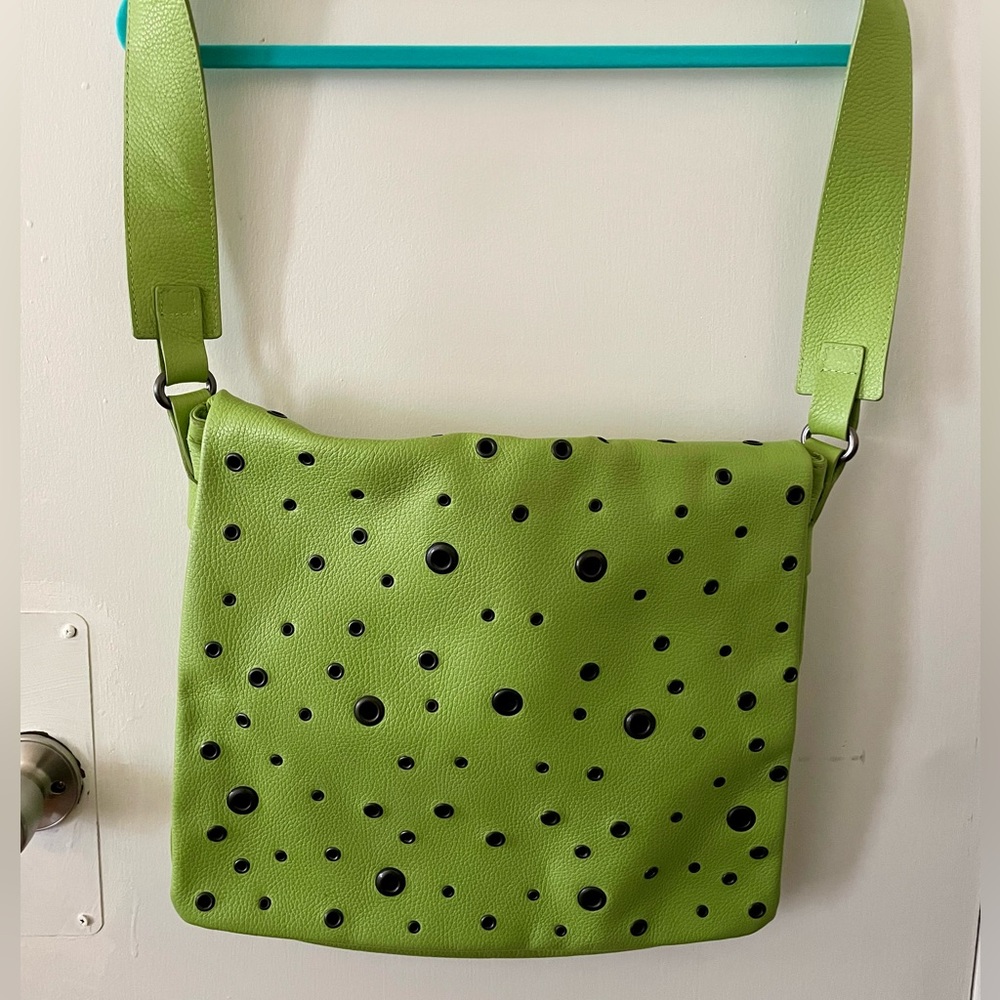 Mauro Governa pour Laurent Effel Leather Crossbody. lime green w/ unique accents